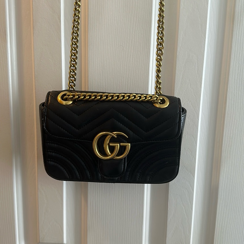 Gucci Marmont bag ( Medium size )